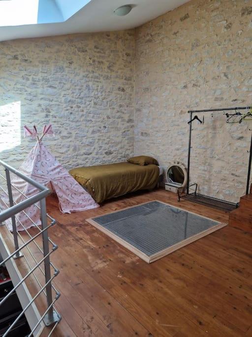 Demeure En Pierre Avec Piscine Privee Villa Etauliers Ngoại thất bức ảnh
