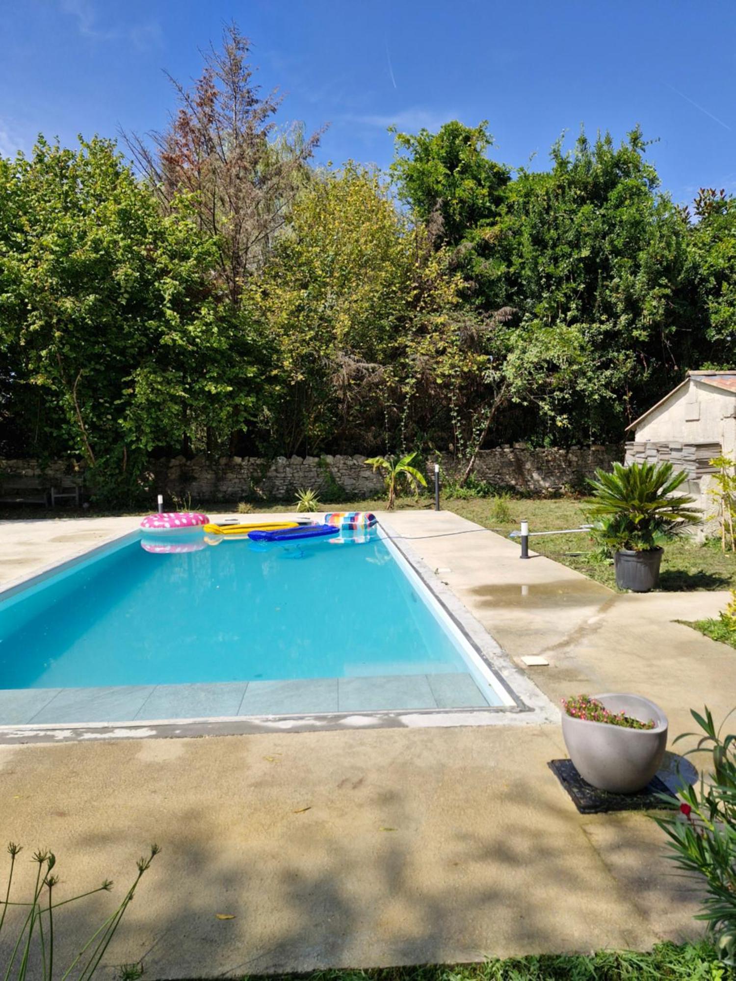 Demeure En Pierre Avec Piscine Privee Villa Etauliers Ngoại thất bức ảnh